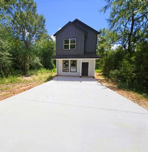 New construction Single-Family house 13872 Valley Drive, Montgomery, TX 77356 - photo 0