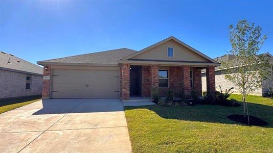 New construction Single-Family house 545 Marsh St, Cleburne, TX 76033 plan BELLVUE - image