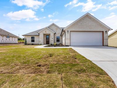 New construction Single-Family house 1309 Walters Dr, Granbury, TX 76048 null- photo 0
