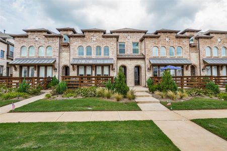 New construction Townhouse house 421 Blue Creek Cove, McKinney, TX 75071 - photo 0