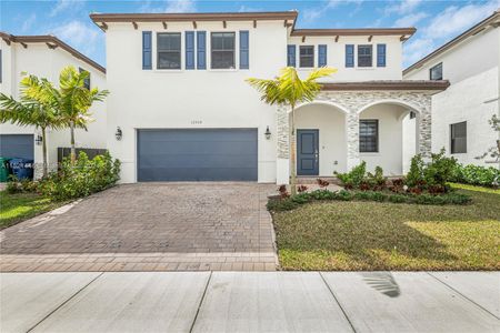 New construction Single-Family house Miami, FL 33170 - photo 0