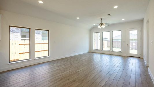 New construction Single-Family house 166 Plumbago Loop, Bastrop, TX 78602 Design 2049W- photo 16 16