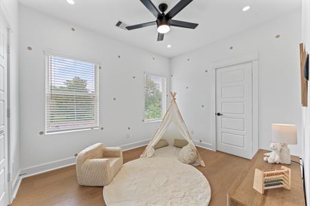New construction Single-Family house 1008 Tuskegee Heights Ln, Houston, TX 77091 - image 8