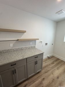 New construction Single-Family house 2000 Owens Ave, Three Rivers, TX 78071 - image 5