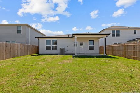 New construction Single-Family house 10114 Band Wagon, Converse, TX 78109 The Independence- photo 25 25