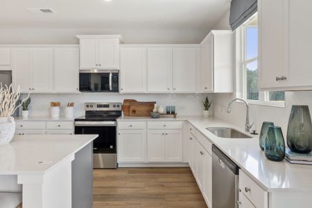 New construction Single-Family house 46 Winding Ridge Trl, Jefferson, GA 30549 plan Guava - image 8
