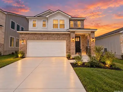 New construction Single-Family house 742 Whitman St, New Braunfels, TX 78130 - image
