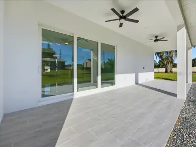 New construction Single-Family house 2302 Allen Dr, Plant City, FL 33563 - image