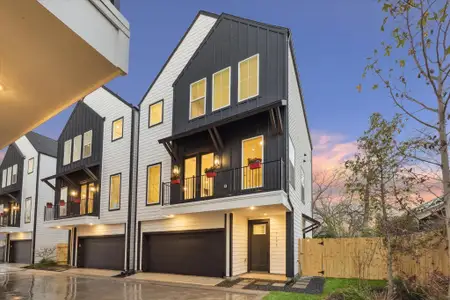 New construction Single-Family house 719 Thornton Rd, Unit C, Houston, TX 77018 - image