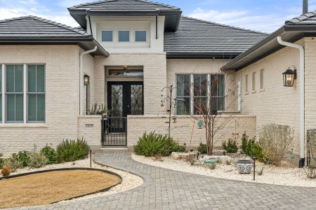 New construction Single-Family house 1000 Flint Ridge Trl, Georgetown, TX 78628 null- photo 2 2