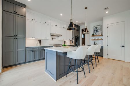 New construction Single-Family house 2213 Whitney St, Houston, TX 77006 - image 18