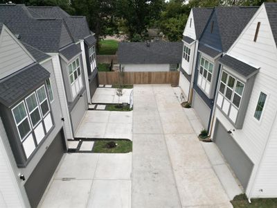 New construction Single-Family house 322 Neyland Street, Houston, TX 77022 - photo 2 2