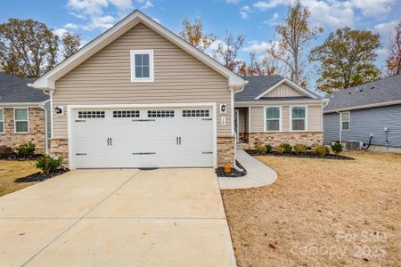 New construction Single-Family house 18 Timberwild Dr, Greenville, SC 29605 - image