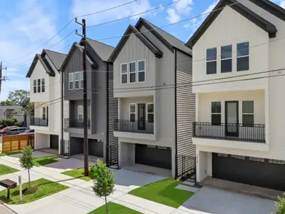 New construction Single-Family house 3516 Piney Woods Dr, Houston, TX 77018 - image