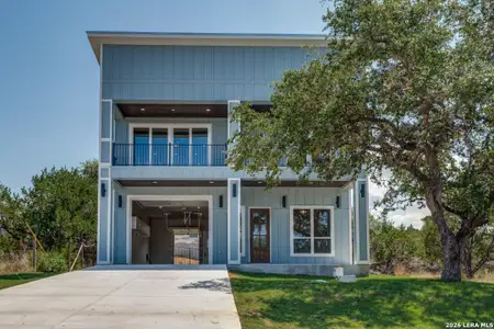 New construction Single-Family house 748 Riviera Dr, Canyon Lake, TX 78133 - image