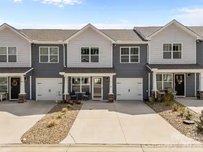 New construction Townhouse house 83 Malcolm Ct, Candler, NC 28715 - image