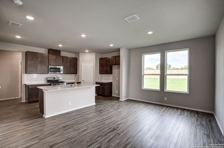 New construction Single-Family house 3413 Meteor Night, Converse, TX 78109 The Murray F- photo 13 13