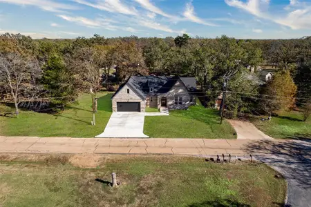 New construction Single-Family house 115 Enchanted Dr, Enchanted Oaks, TX 75156 - image