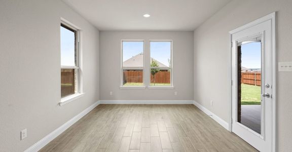 New construction Single-Family house 1010 Longbow Trl, Justin, TX 76247 plan Donnington - image 7