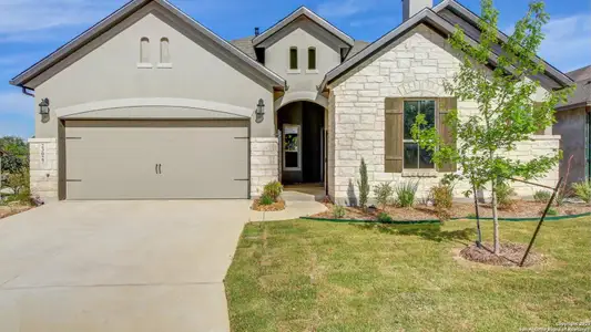 New construction Single-Family house 140 Allin Oaks, Universal City, TX 78148 Valencia- photo 0