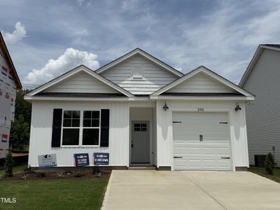 New construction Single-Family house 250 Bluejay St, Clayton, NC 27520 - image