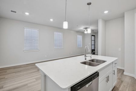 New construction Single-Family house 10008 Rustic Charm St, Houston, TX 77080 plan The Winston (S120) - image