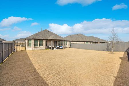 New construction Single-Family house 7518 Prairie Holly Ln, Grand Prairie, TX 76084 Kingsley - 40' Smart Series- photo 19 19