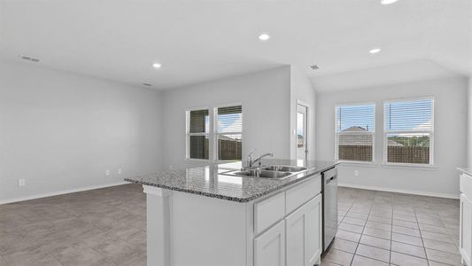 New construction Single-Family house 756 High Summit Trl, Fort Worth, TX 76131 Bellvue - photo 6 6