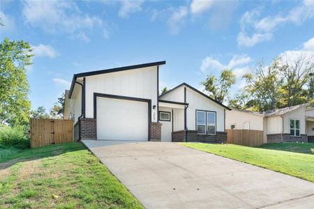 New construction Single-Family house 309 W Beckham St W, Sulphur Springs, TX 75482 - image