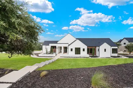 New construction Single-Family house 9527 Midsomer Pl, San Antonio, TX 78255 - image