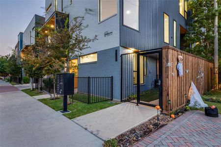 New construction Condo house 426 W 9Th St, Unit 104, Dallas, TX 75208 - image 19