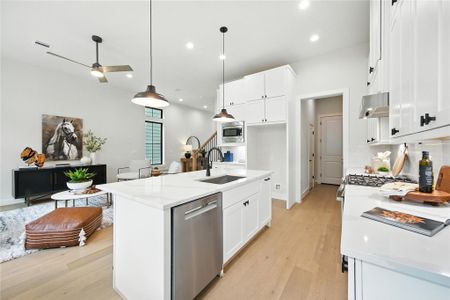 New construction Single-Family house 1711 Bologna Ln, Houston, TX 77055 - image 19