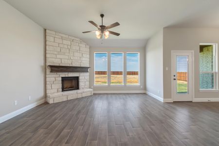 New construction Single-Family house 722 Winecup Wy, Midlothian, TX 76065 plan Concept 2199 - image 13