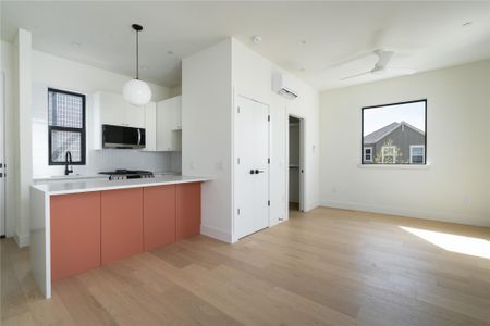 New construction Townhouse house 3006 Sorin St, Austin, TX 78723 - image 13