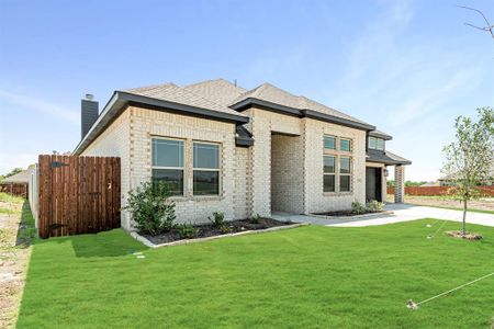 New construction Single-Family house 921 Hickory Chase Dr, Godley, TX 76044 Caraway- photo 3 3