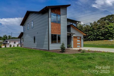 New construction Single-Family house 79 Scott Meadows Dr, Asheville, NC 28806 - image