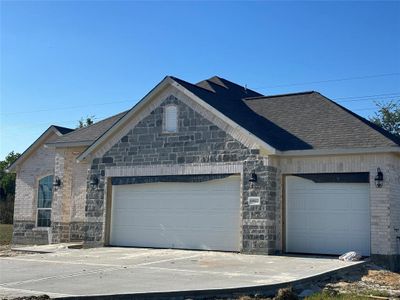 New construction Single-Family house 10922 Youngquist Drive, Mont Belvieu, TX 77535 - photo 0 0