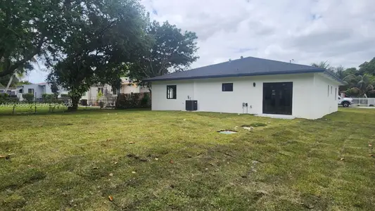 New construction Single-Family house 744 Ne 164 St, North Miami Beach, FL 33162 - image