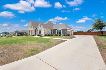 New construction Single-Family house 154 Violet Wy, Castroville, TX 78009 - image
