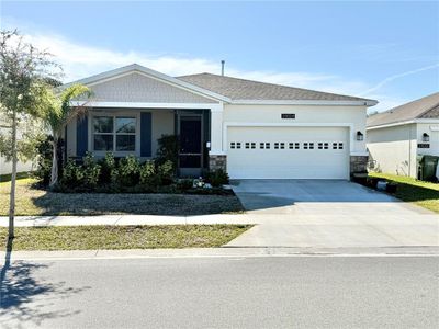 New construction Single-Family house 34004 Sky Blossom Cir, Leesburg, FL 34788 - photo 0