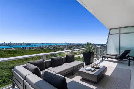 New construction Condo house 2411 Laguna, Unit 2704, North Miami, FL 33181 - image