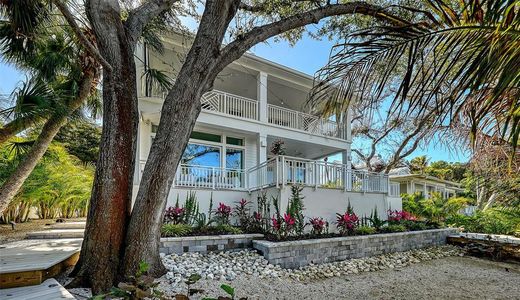 New construction Single-Family house 1621 Bay Point Ct, Sarasota, FL 34236 - image