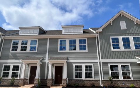 New construction Single-Family house 502 Fernleigh Trl, Taylors, SC 29687 plan Laurens - image