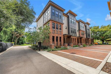 New construction Townhouse house 409 E Oak Ave, Unit 9, Tampa, FL 33602 - image 2