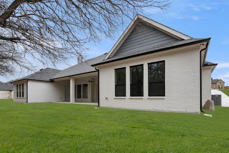 New construction Single-Family house 4650 Bonanza Dr, Midlothian, TX 76065 plan Madrid - image 3