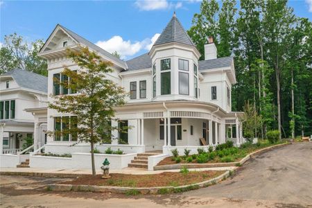 New construction Townhouse house 11577 Serenbe Ln, Chattahoochee Hills, GA 30268 null- photo 0