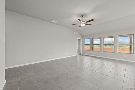 New construction Single-Family house 109 Reno Trl, Floresville, TX 78114 Esparanza- photo 9 9