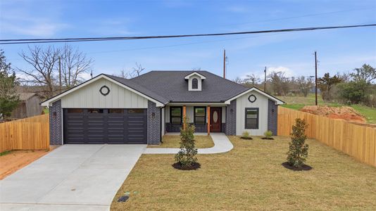 New construction Single-Family house 413 E Hamilton Ave, Rockdale, TX 76567 - image