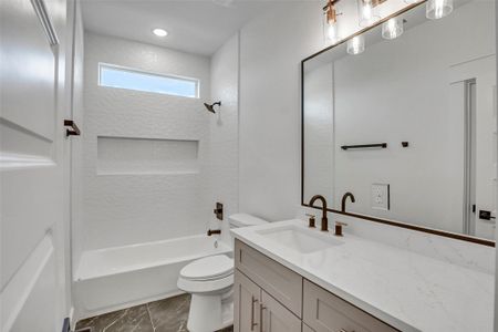 New construction Single-Family house 4833 Paula St, Houston, TX 77033 - image 10