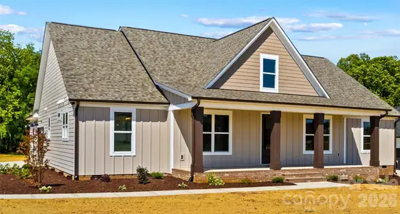 New construction Single-Family house 1225 Coppergate Dr, Salisbury, NC 28147 - image